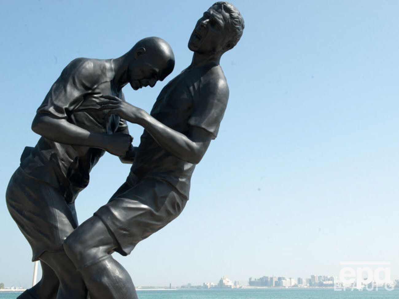 "Боднув" Марко Матерацци, Зинедин Зидан получил красную карточку