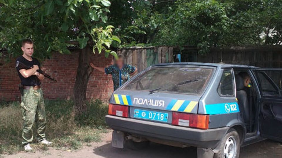 Нацполиция провела в Торецке контрдиверсионный рейд. Фоторепортаж