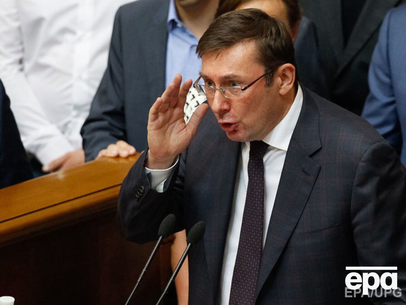 Луценко: Местные органы власти и правоохранители не должны допустить восстановления схем с новыми крышевальщиками