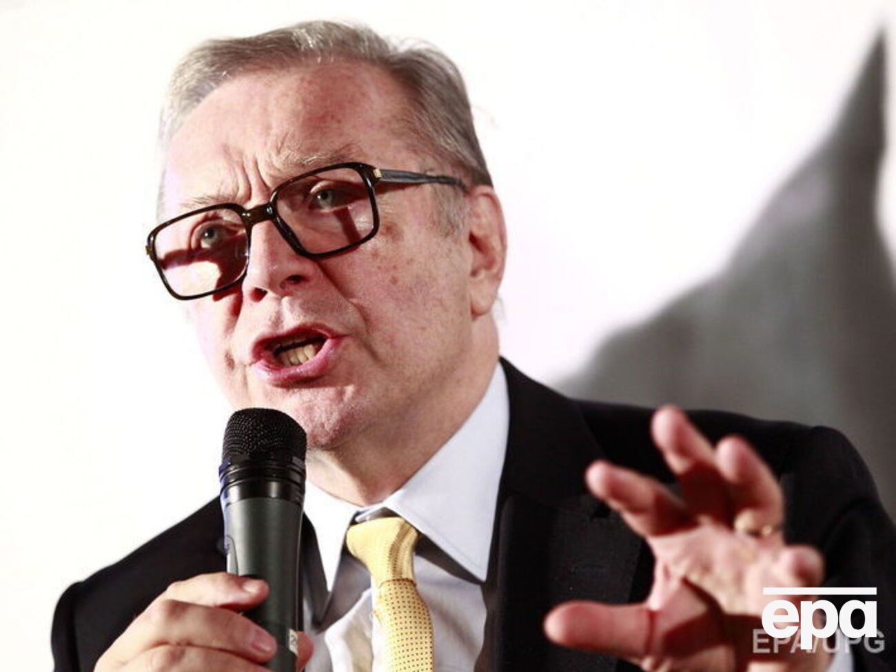 Занусси:&nbsp;Я понимаю, что украинцы относятся к Бандере не так, как поляки