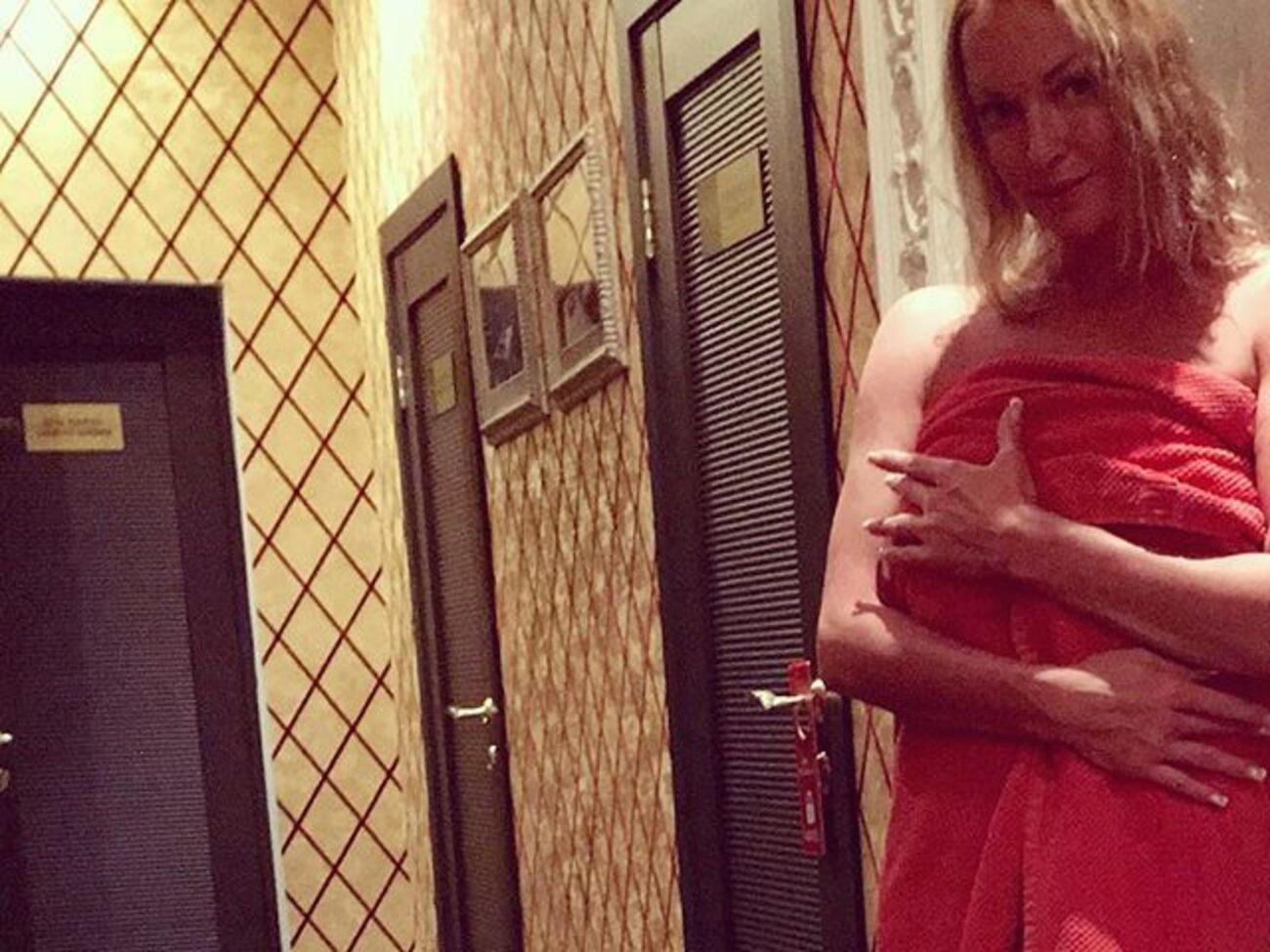 Волочкова:&nbsp;Всегда на высоте. И даже в шпагате