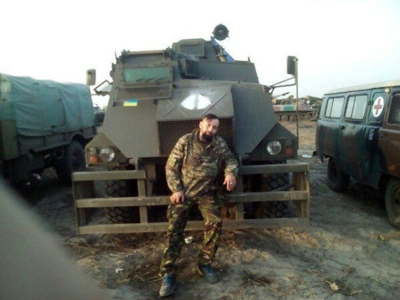 Волонтеры сообщили и гибели бойца "Айдара" Комарова