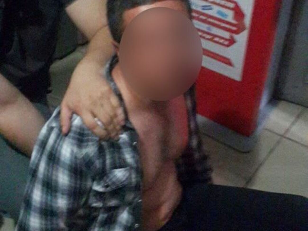 Стрелок забыл на месте преступления барсетку с документами