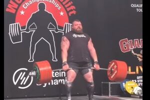 Рекорд был установлен на соревнованиях по пауэрлифтингу World Deadlift Championships