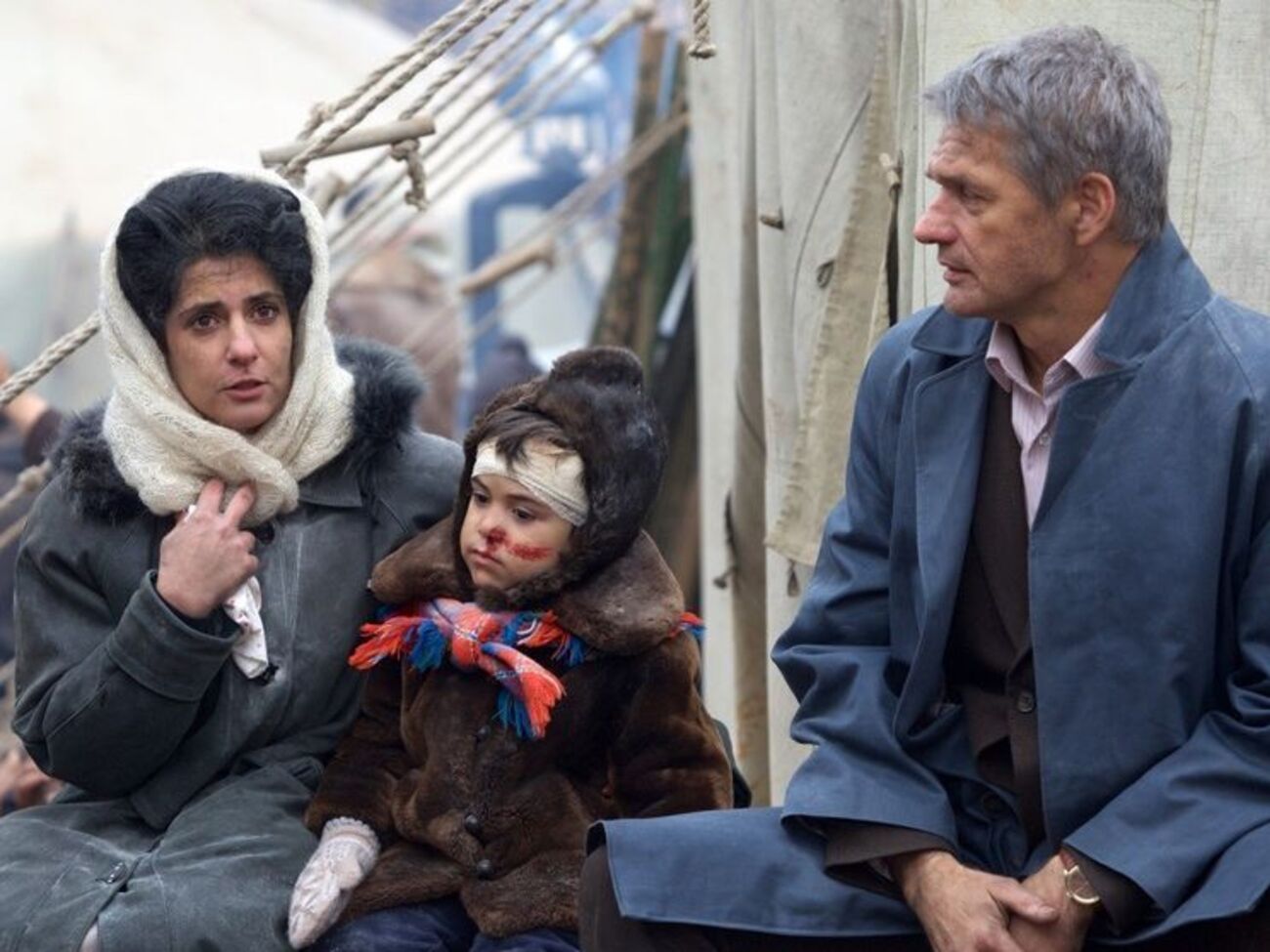 Главный герой попытается разыскать свою семью, оказавшуюся в эпицентре трагедии во время землетрясения