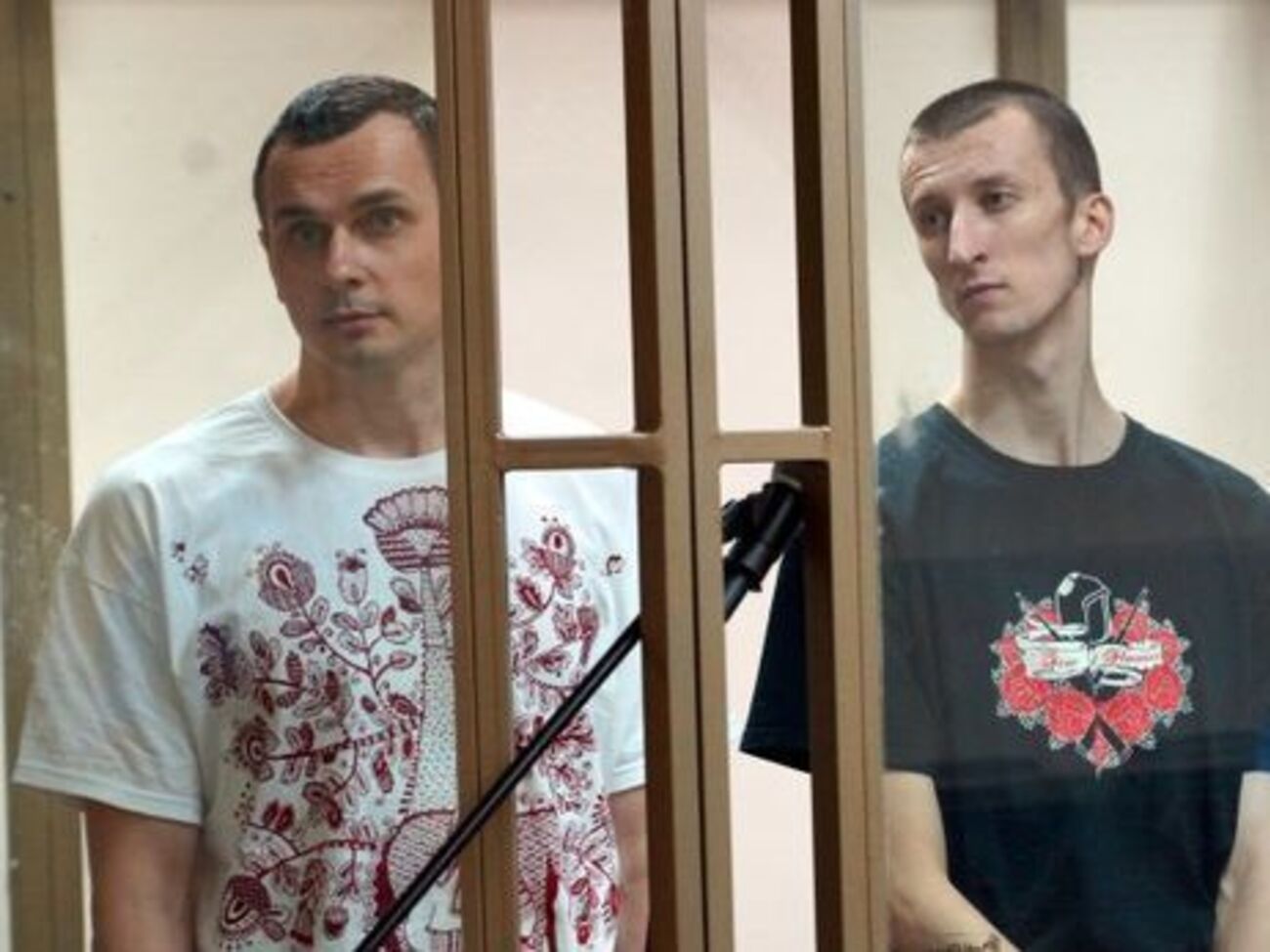 Режиссер Сенцов и активист Кольченко также вошли в список людей, признанных в России террористами