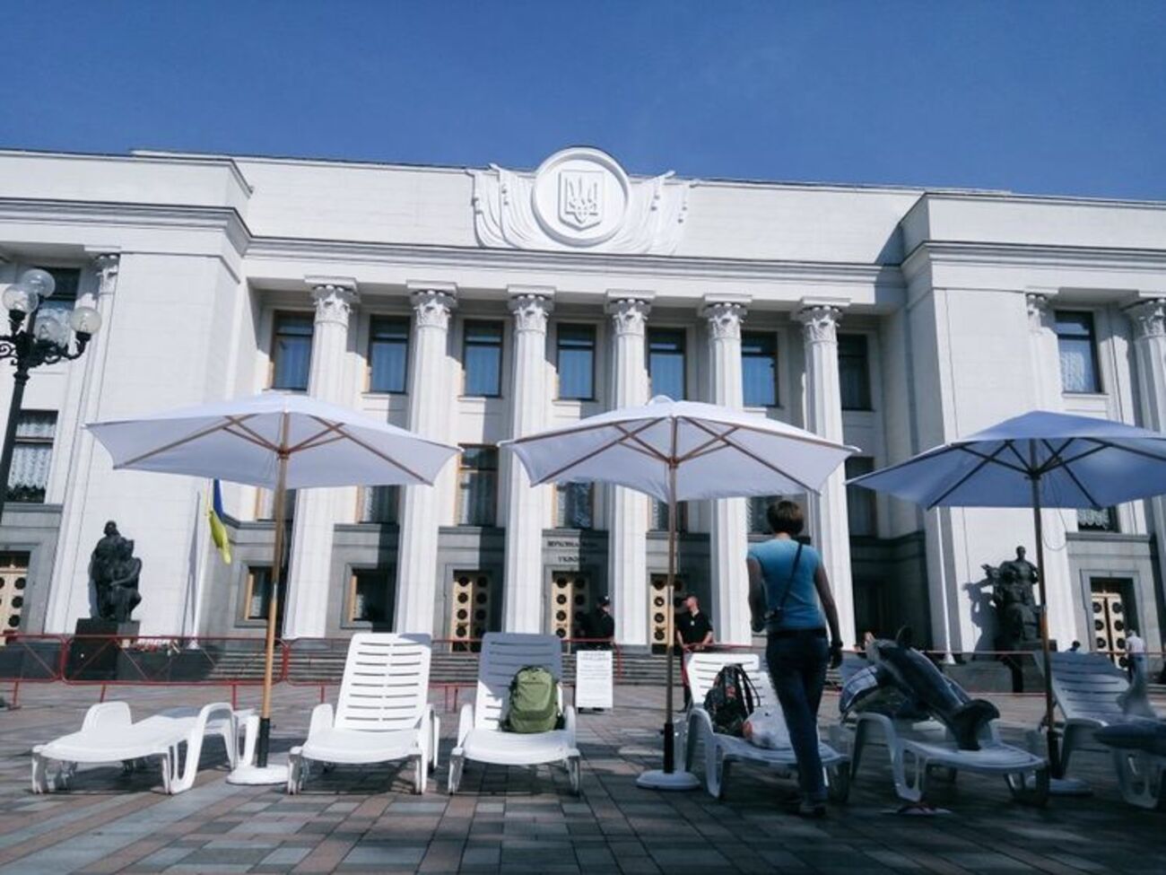 Активисты требуют от депутатов результативной работы