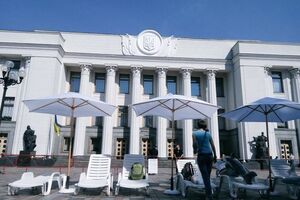 Активисты требуют от депутатов результативной работы