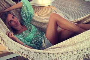 Бондарчук показала танцы на яхте