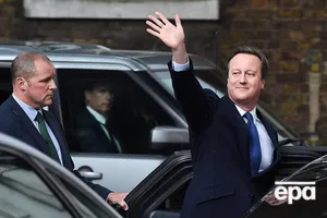 Кэмерон официально ушел в отставку