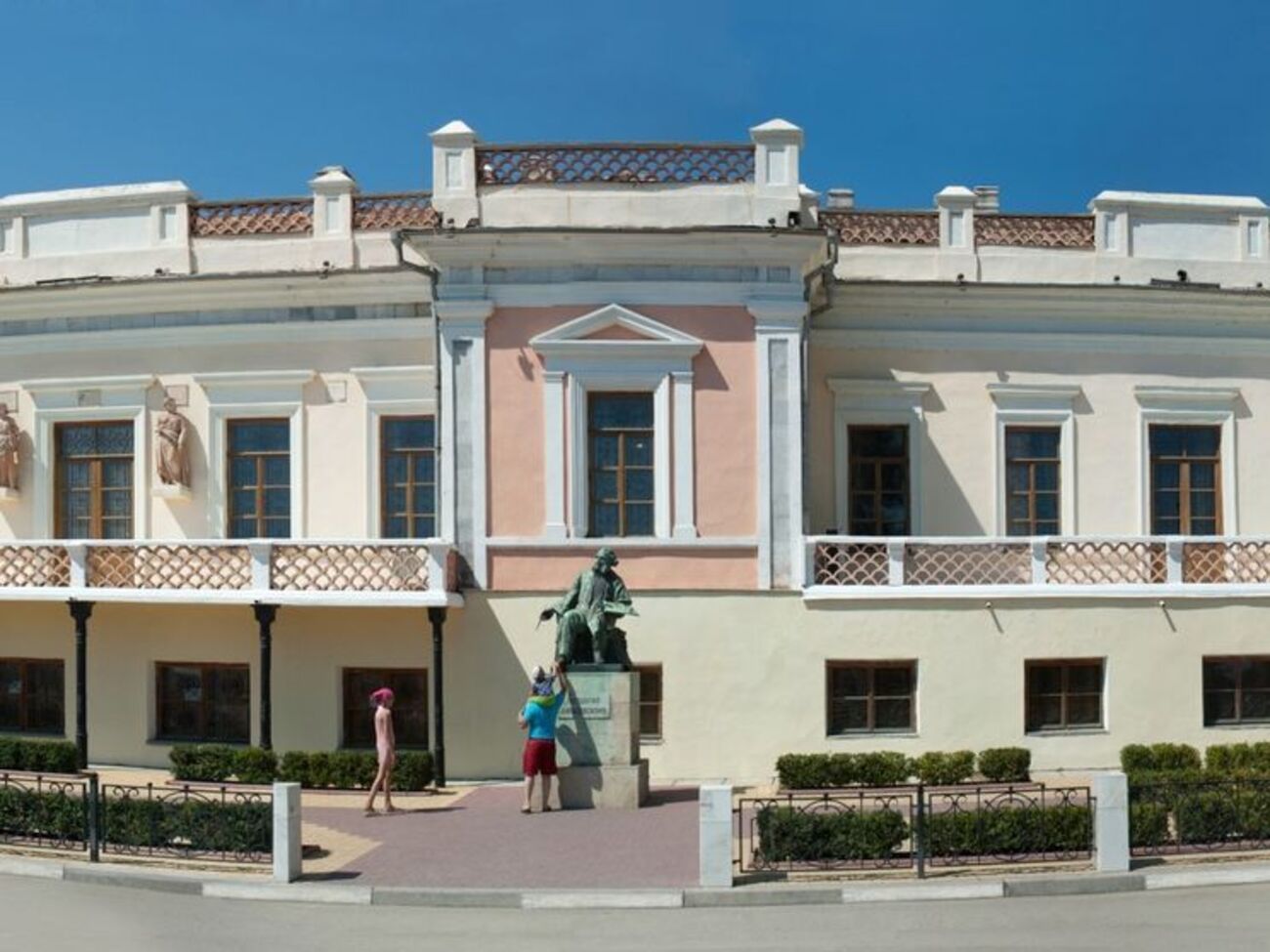 Минкульт Украины прокомментировал вывоз картин Айвазовского из крымской галереи в Москву