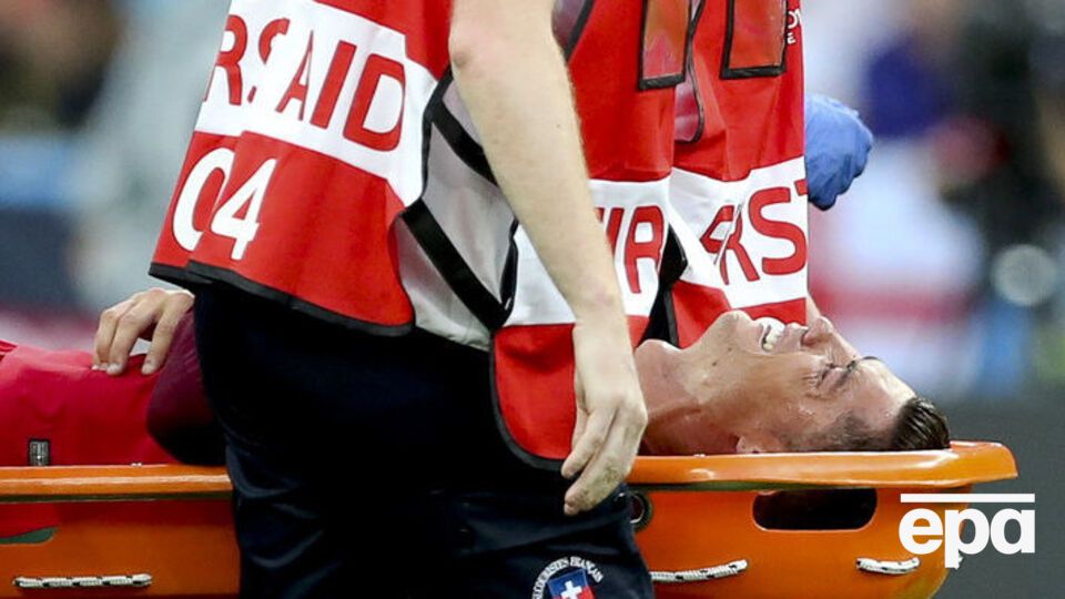 Невозможность участвовать в игре вызвала у Криштиану Роналду слезы