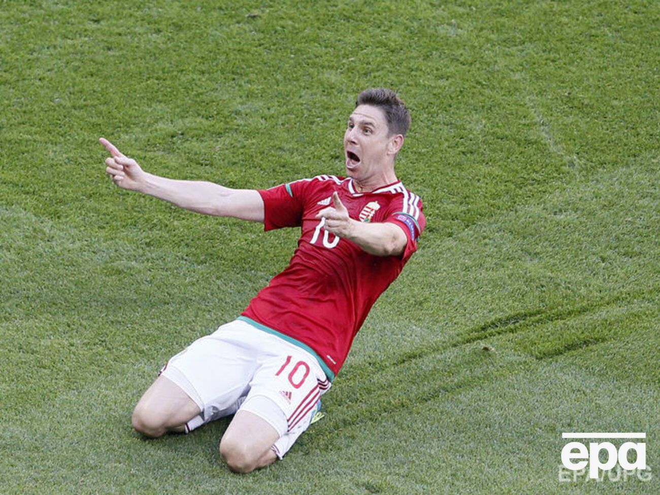 Золтан Гера в матче с Португалией забил лучший гол турнира