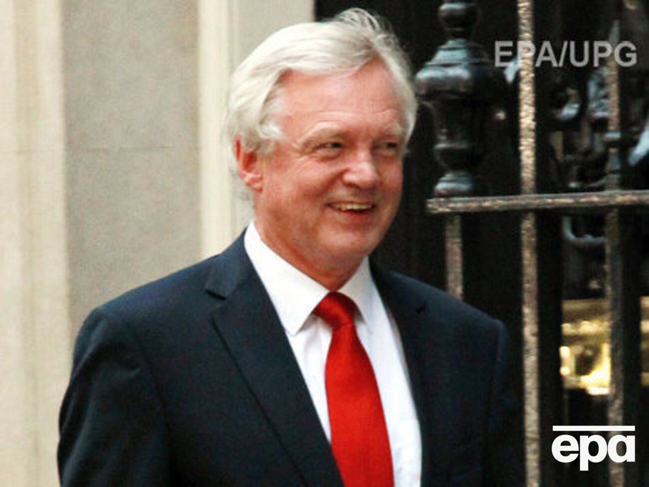 Евроскептик Дэвид Дэвис стал министром Великобритании по Brexit