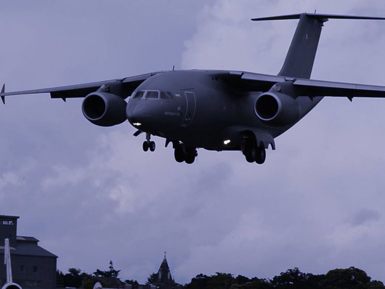 В Фарнборо "Антонов" подписал новый контракт с канадцами