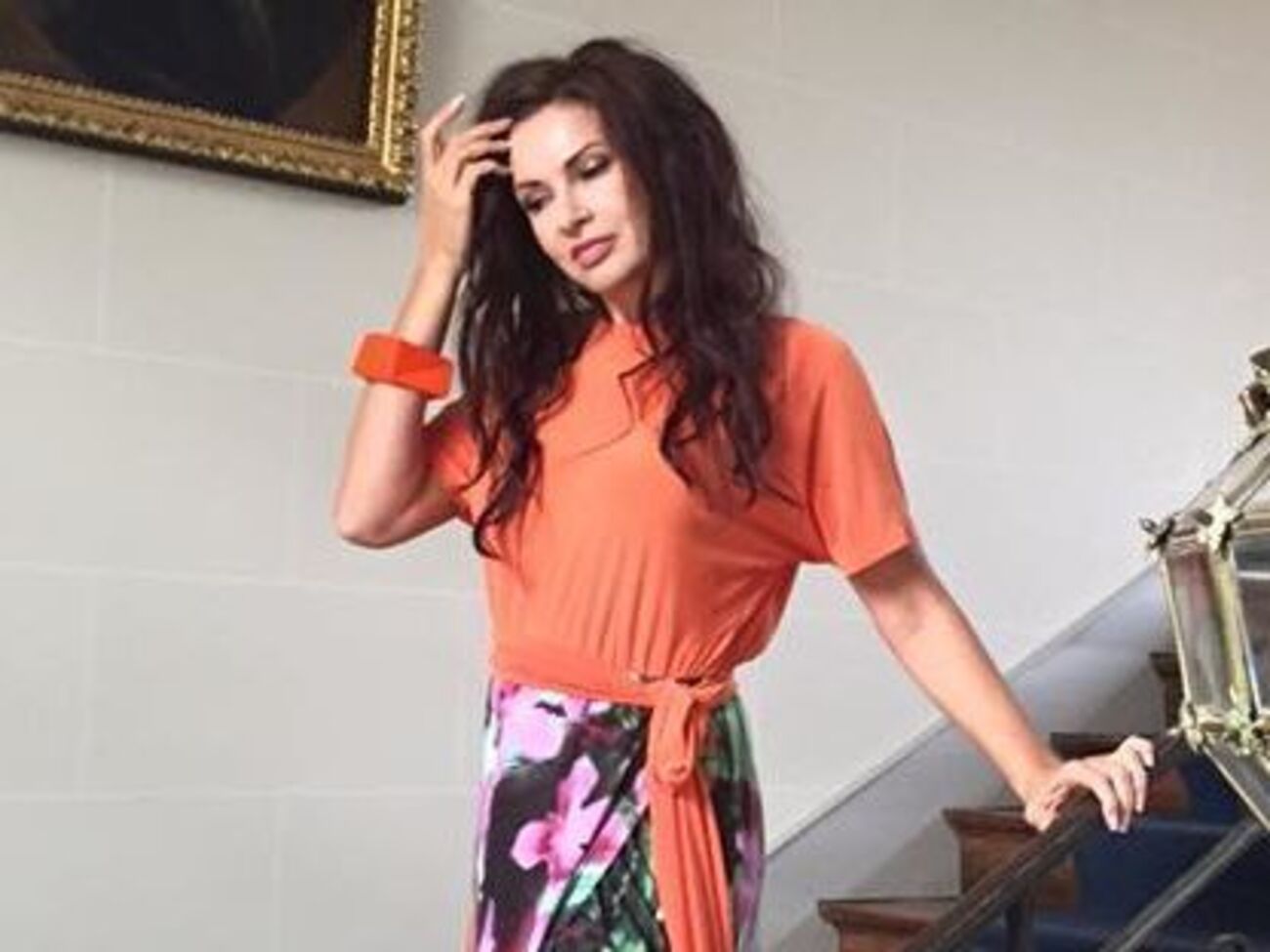 Бледанс:&nbsp;То, покричит... Успокоится... Прыгнет, простынкой прикроется. Кто это? Ты, деревенщина?! Это обычная женщина!