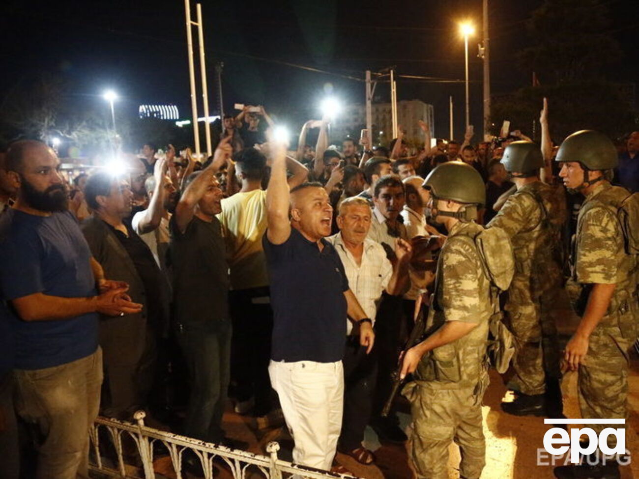 В Турции происходит попытка государственного переворота