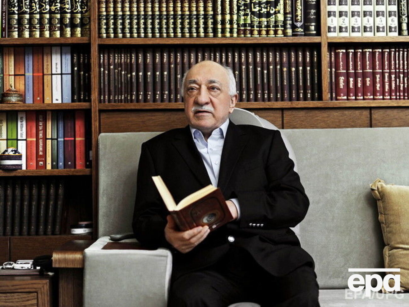 Гюлен отрицает причастность к мятежу