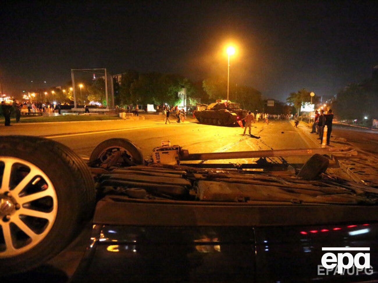 В Анкаре по-прежнему неспокойно