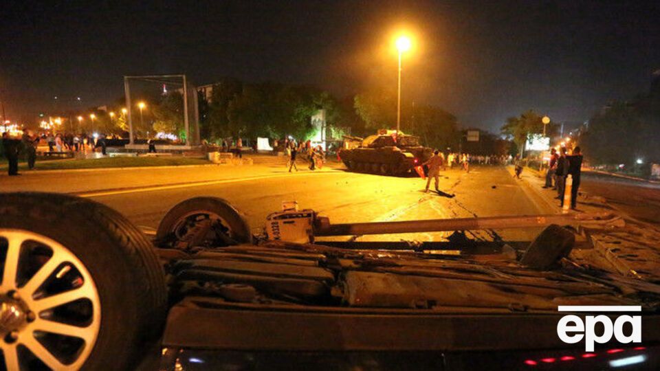 В Анкаре по-прежнему неспокойно