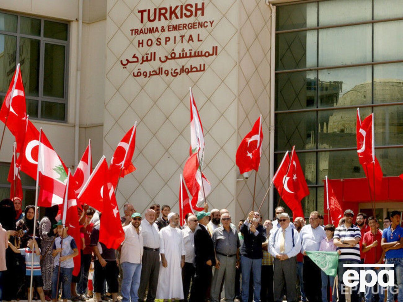 Украинцам рекомендуют не спешить с посещением Турции