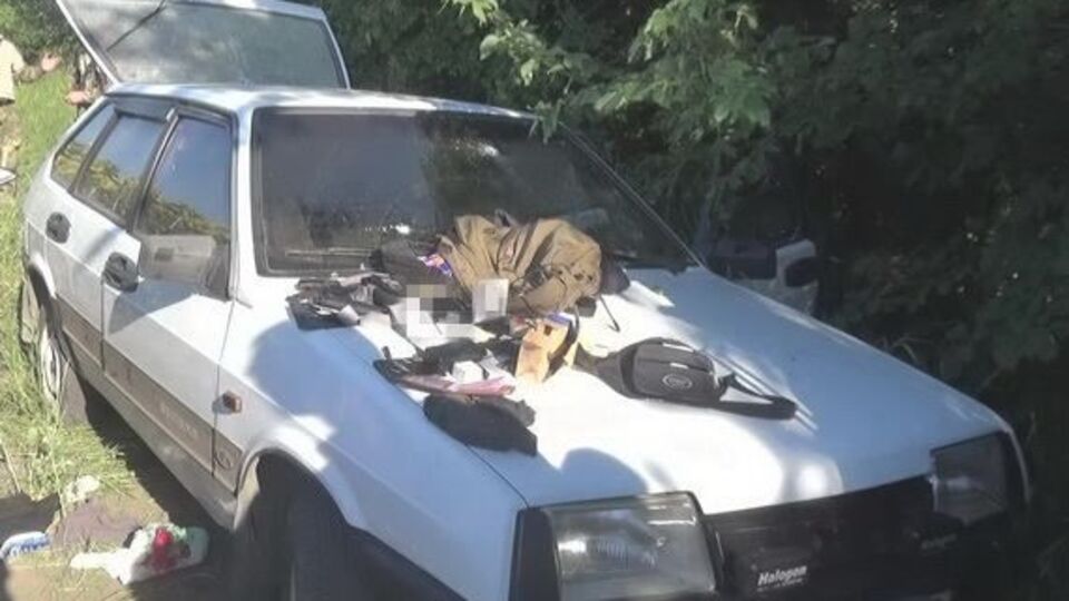 Снаряжение и оружие нападавших на инкассаторов