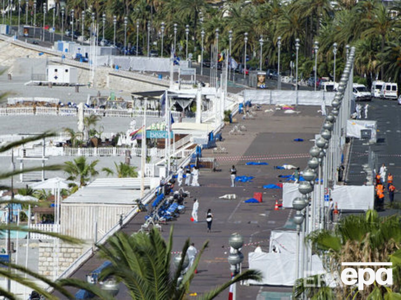 Вдоль Английской набережной расклеены фотографии украинца, которого в консульстве Украины в Ницце назвали погибшим