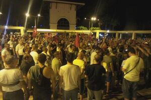 Бутусов: Власть спасли люди со смартфонами
