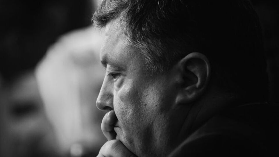 Порошенко: Украина помнит каждого погибшего МН17