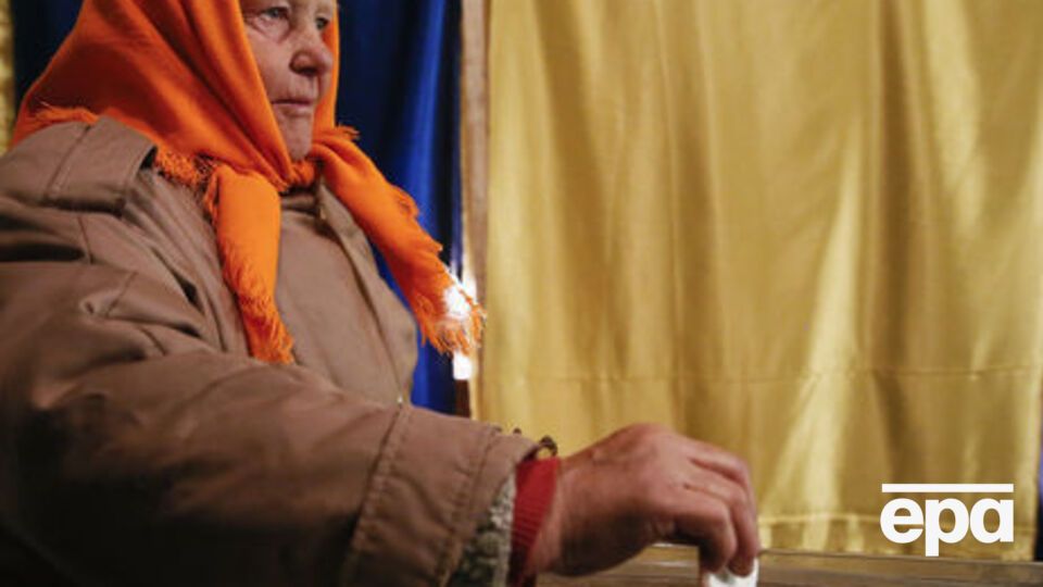 Средняя явка на довыборах по Украине пока не дотянула до 25%