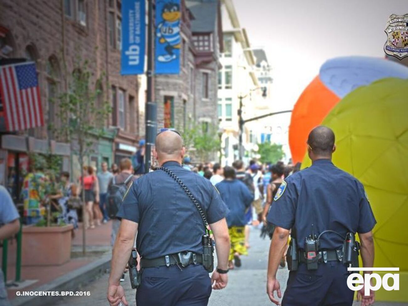 Место происшествия и район города, где произошел инцидент, оцеплены спецназом