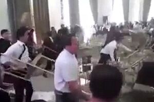 Учителя швыряли в коллег стулья