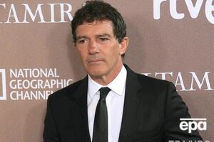 Бандерас утвержден на роль Версаче