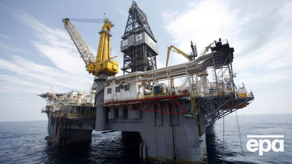Нефть снова снижается в цене