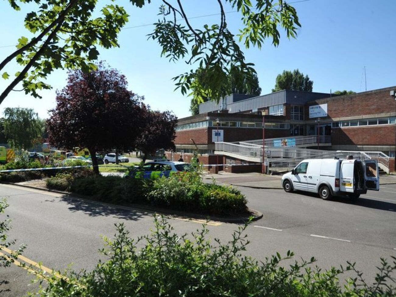 В результате стрельбы в бассейне Спалдинга погиб и сам нападающий