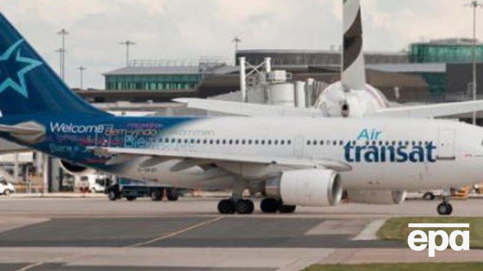 Два пилота канадской авиакомпании Air Transat были арестованы