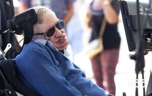 Великому ученому Хокингу угрожали смертью