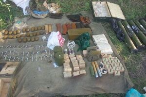 Арсенал спрятали в лесопосадке под Харьковом