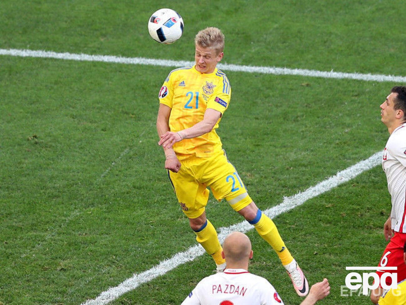 The Guardian: В случае перехода Зинченко, скорее всего, уйдет в аренду