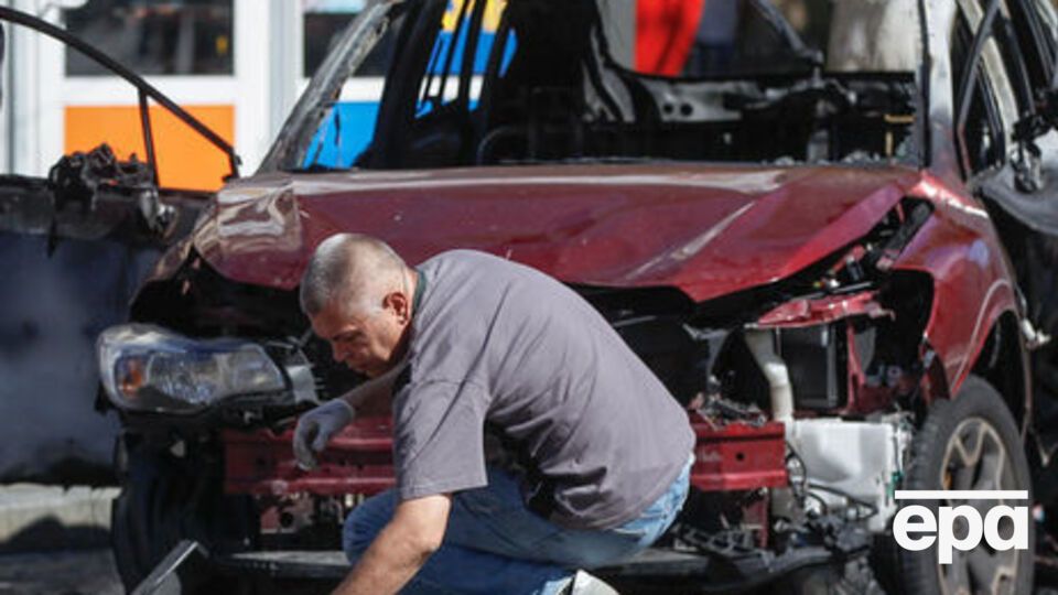 Работа оперативников на месте преступления уже завершена, вещественные доказательства направлены на экспертизу