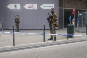 Спецназ оцепил целый квартал в Брюсселе