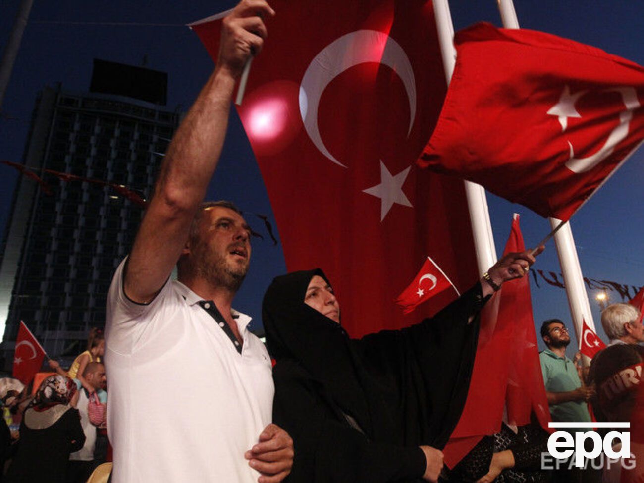 WikiLeaks получил письма в свое распоряжение за неделю до попытки переворота в Турции