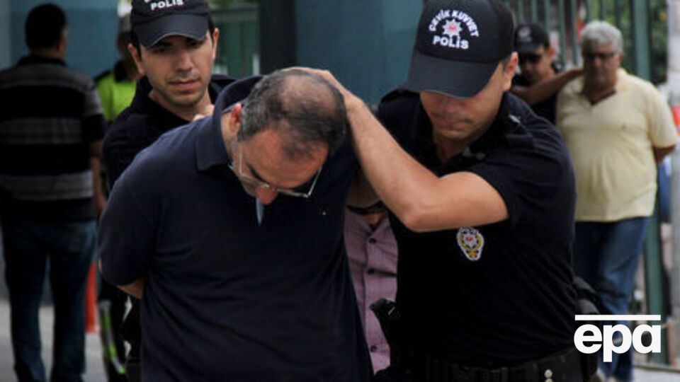 Общее число задержанных по подозрению в причастности к перевороту может превысить 6 тысяч человек