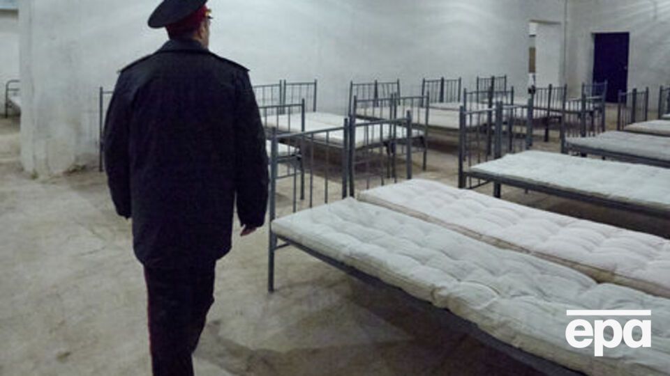 Местных полицейских по тревоге вызвали на место происшествия