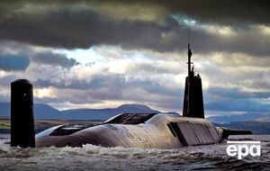 Подлодка задела корабль во время погружения