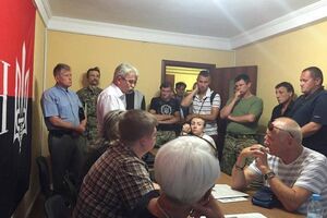 В ОУН заявили, что оставляют за собой право "действовать креативно"