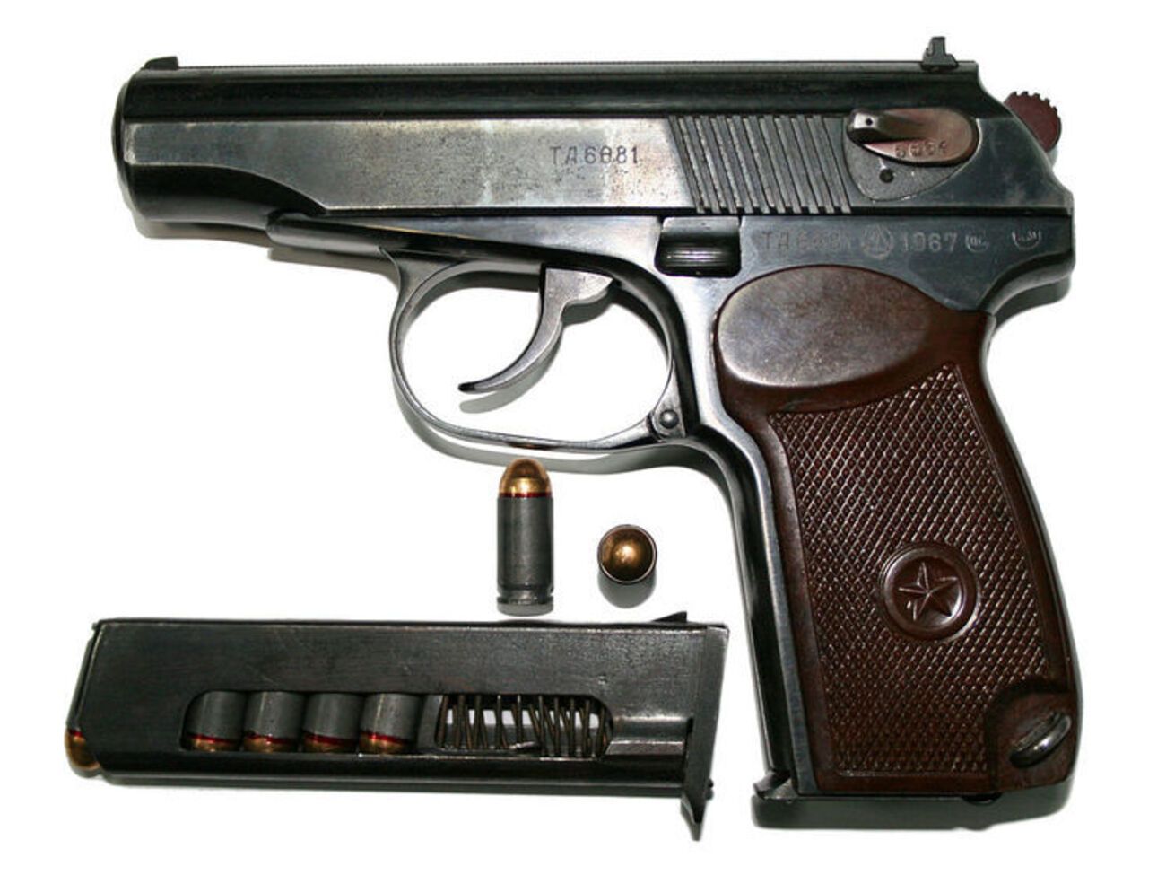 Оператора застрелили из пистолета Макарова