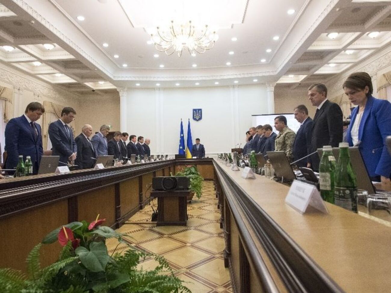Кабмин почтил минутой молчания память Шеремета