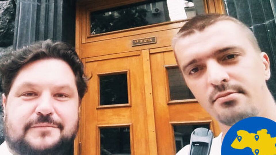 Роженцов и Стетюха ведут для русскоязычного латвийского издания рубрику под названием "TVNET на/в Украине: Репортаж с колес"