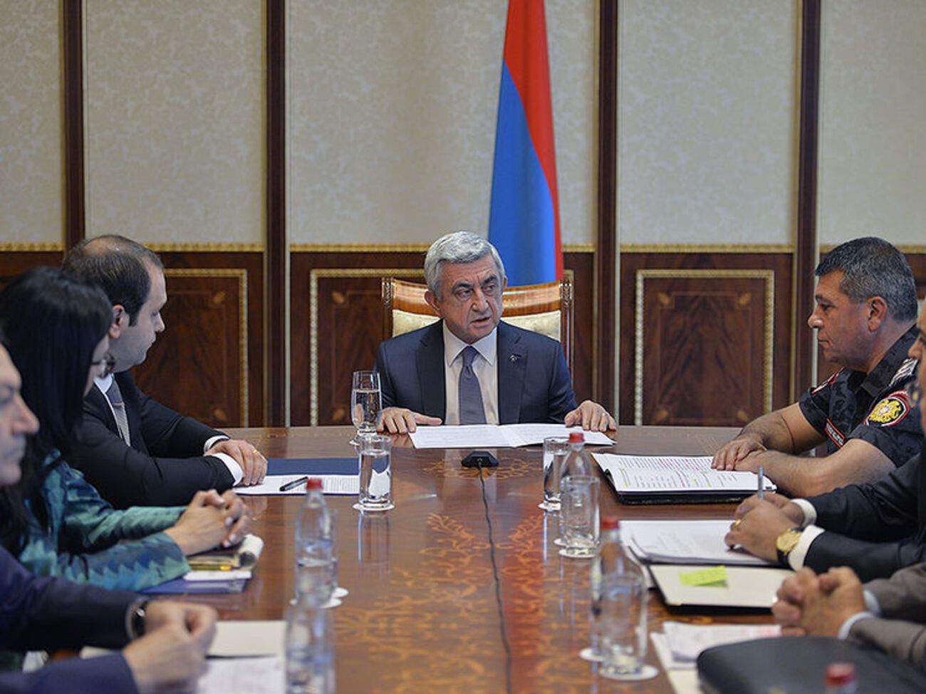 Саргсян: Заложники должны быть освобождены